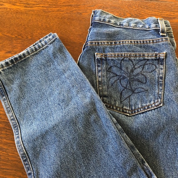 George Jeans - Picture 7 of 7